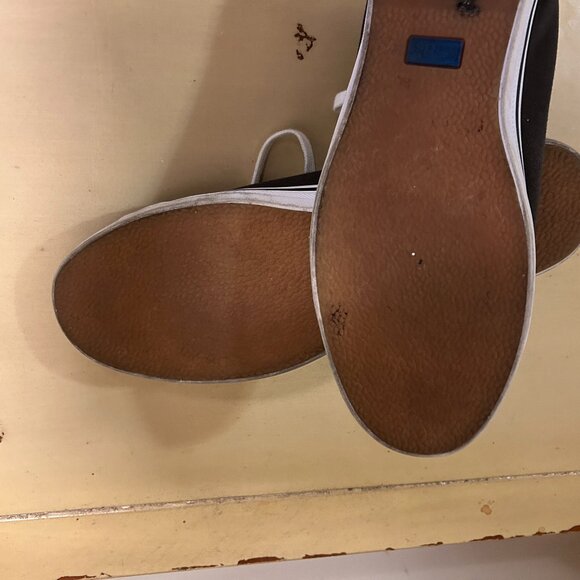Keds Canvas Sneakers: Size 9.5 - Picture 5 of 8